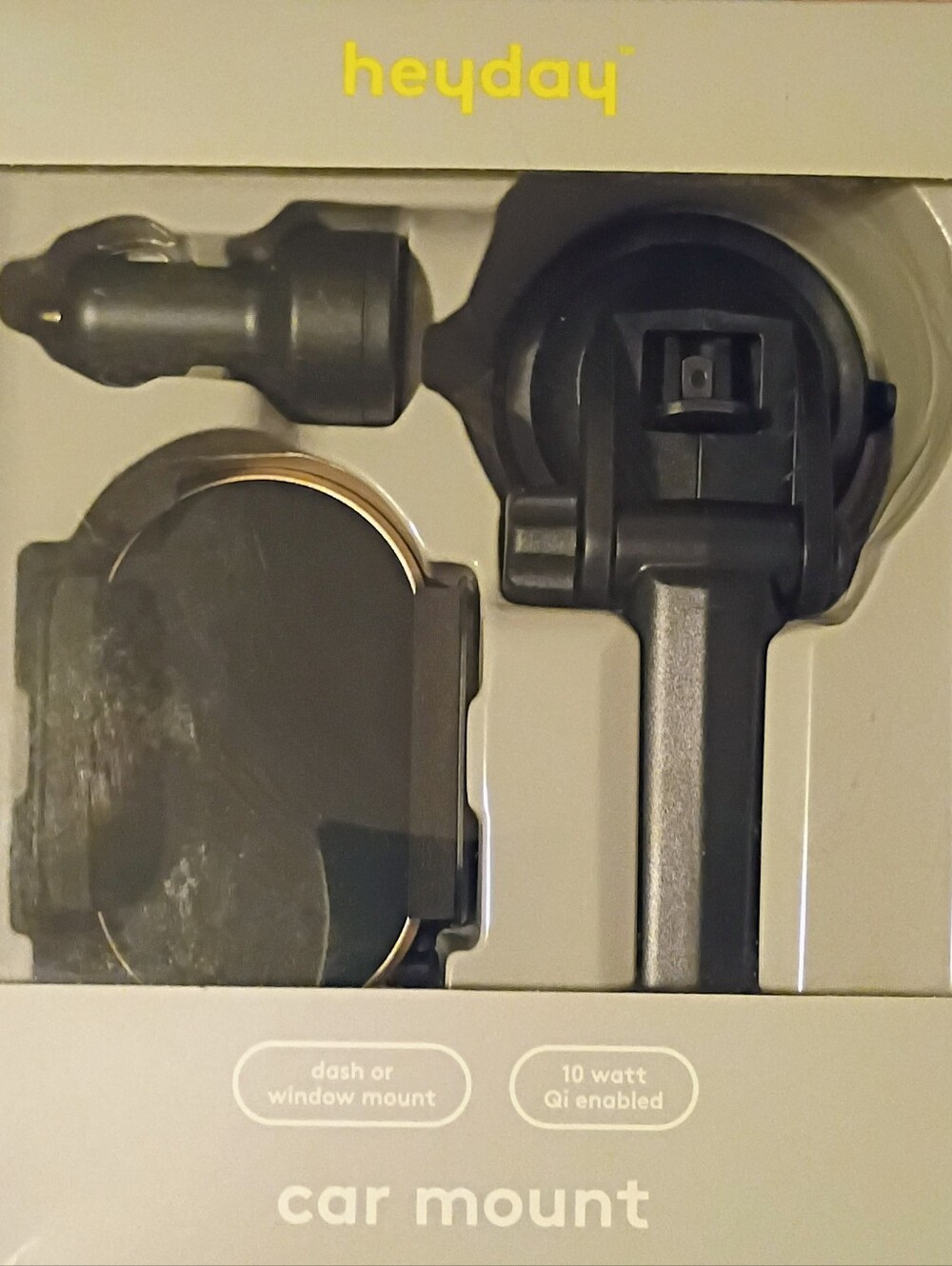heyday Black Car Mount with Gold Accent